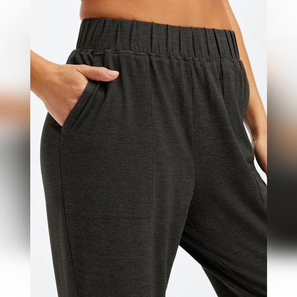 Restoreknit Tapered Pant - Picture 3 of 4